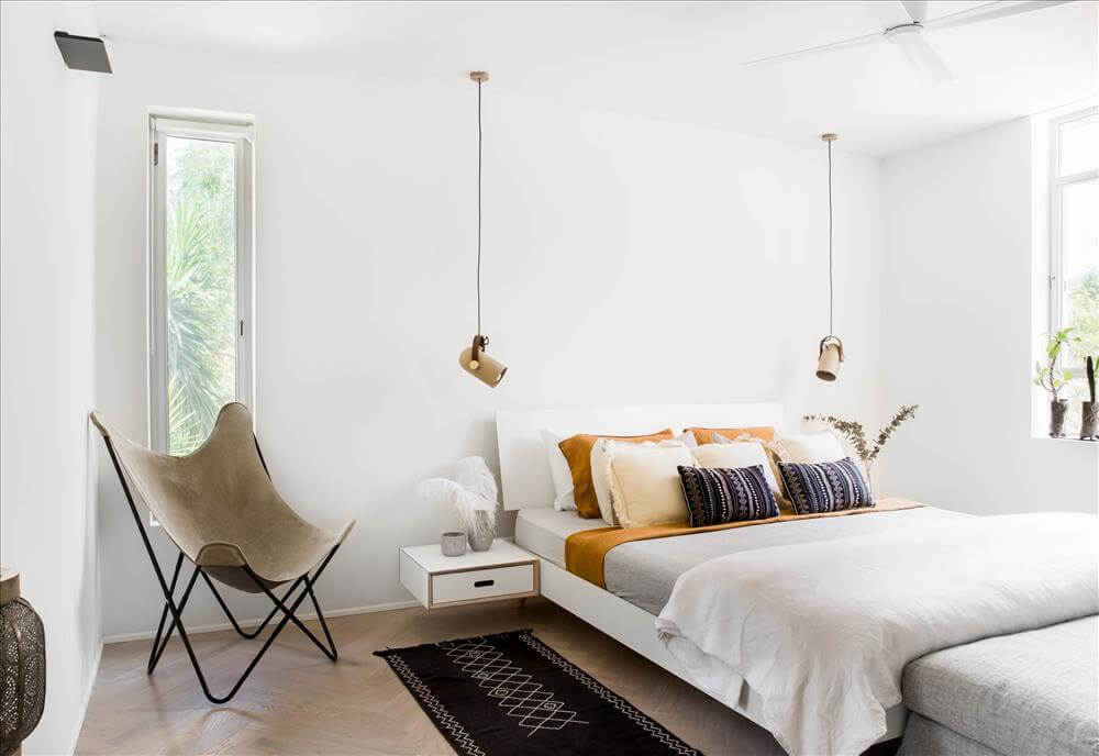 חדר שינה מודרני מיטה זוגית רחבה בעיצוב מודרני